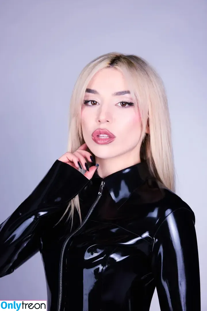 Ava Max голая photo #1543 (avamax / plharleyquinn)