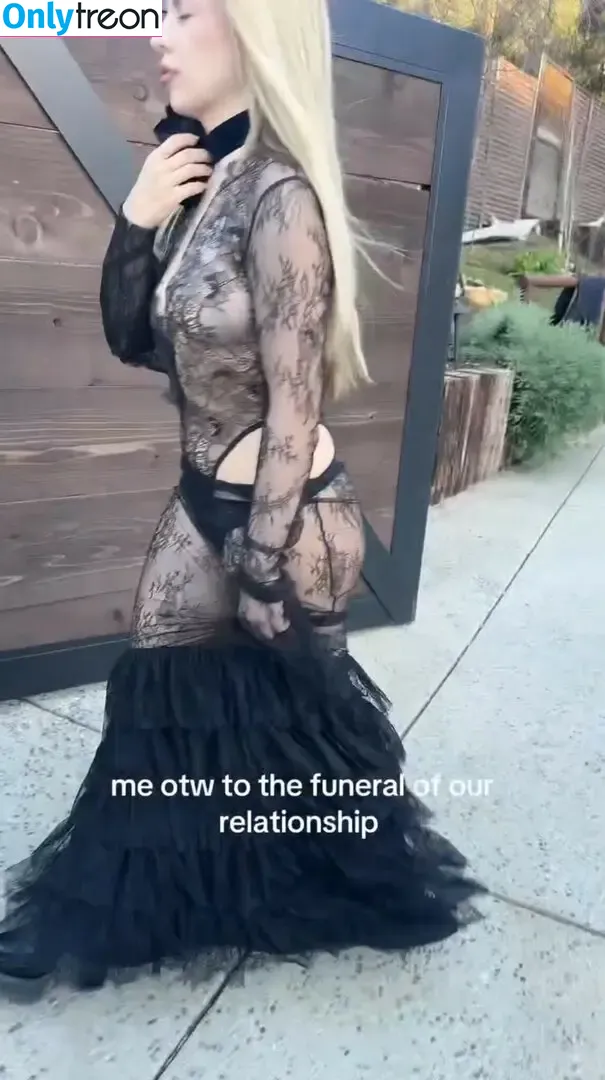 Ava Max nude photo #1581 (avamax / plharleyquinn)