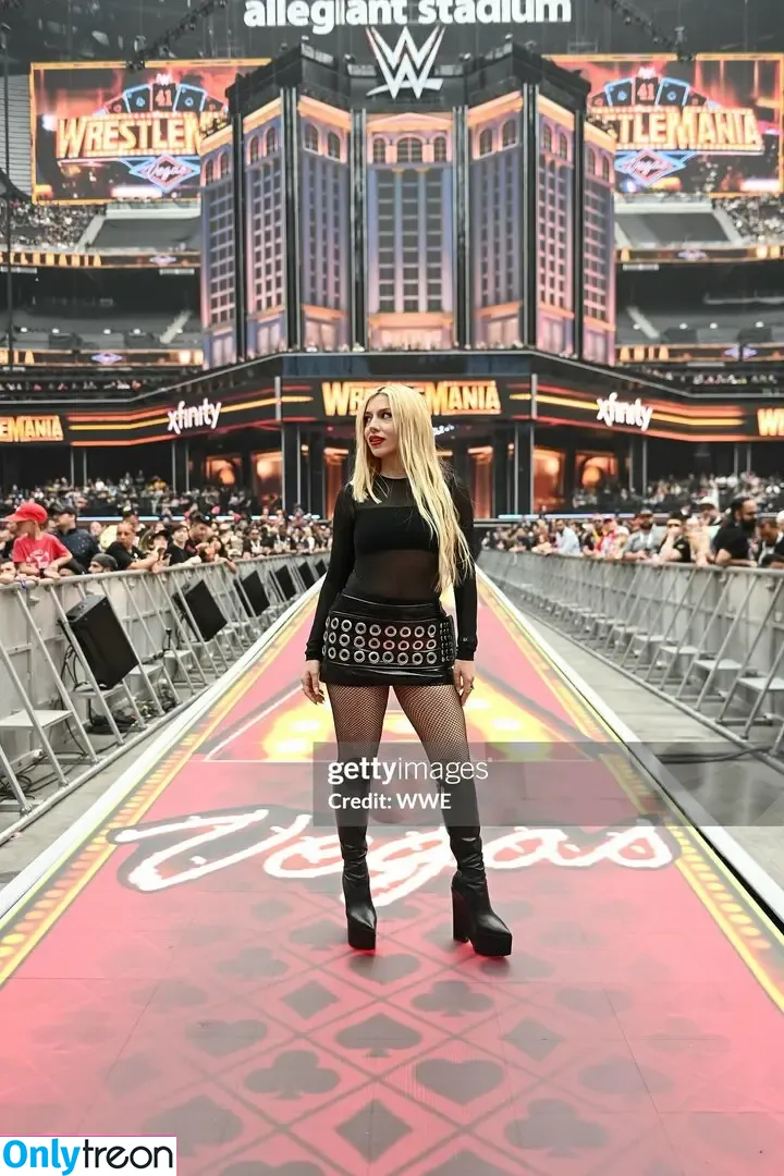 Ava Max nude photo #1630 (avamax / plharleyquinn)