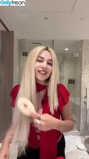 Ava Max / avamax / plharleyquinn фото голая #2096