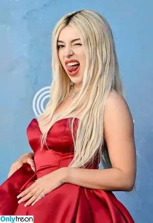 Ava Max / avamax / plharleyquinn фото голая #2108