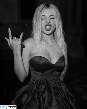 Ava Max / avamax / plharleyquinn фото голая #2124