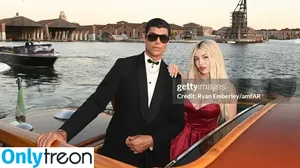 Ava Max / avamax / plharleyquinn фото голая #2162