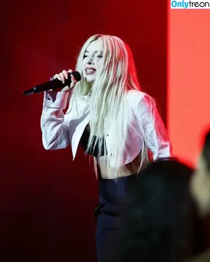 Ava Max / avamax / plharleyquinn фото голая #2185