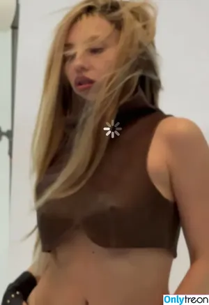 Ava Max / avamax / plharleyquinn фото голая #2196