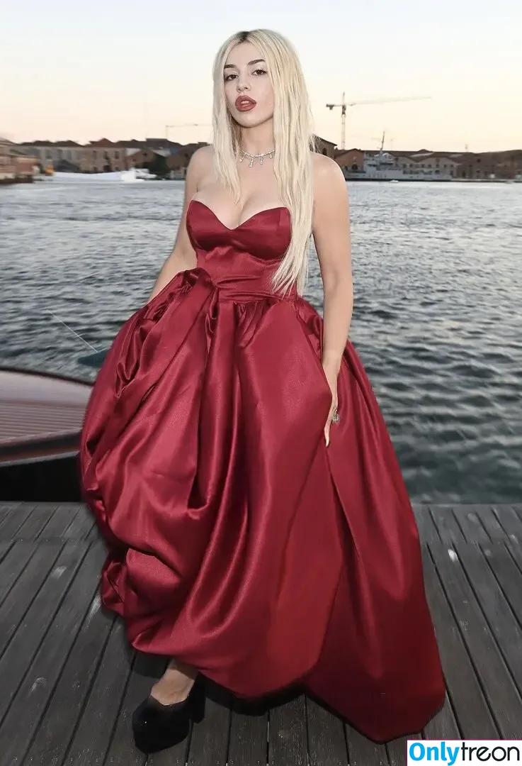 Ava Max nude photo #2117 (avamax / plharleyquinn)