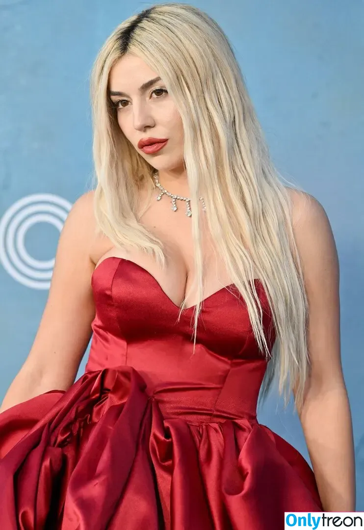 Ava Max nude photo #2140 (avamax / plharleyquinn)