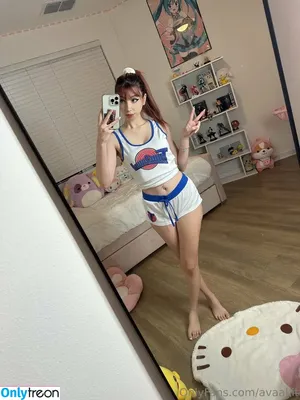 AvaLoveXo / Avaakit / Avaamorr / Avabonilla / Oliviamoonxo nude photo #0003