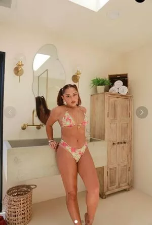 Avani Gregg / avani фото голая #0412