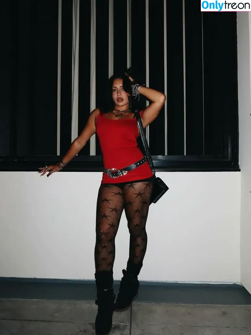 Avani Gregg голая photo #0737 (avani)