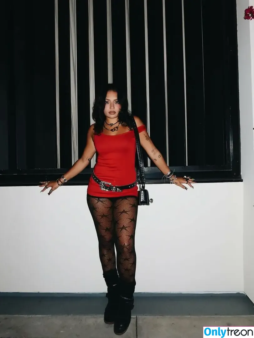 Avani Gregg голая photo #0739 (avani)