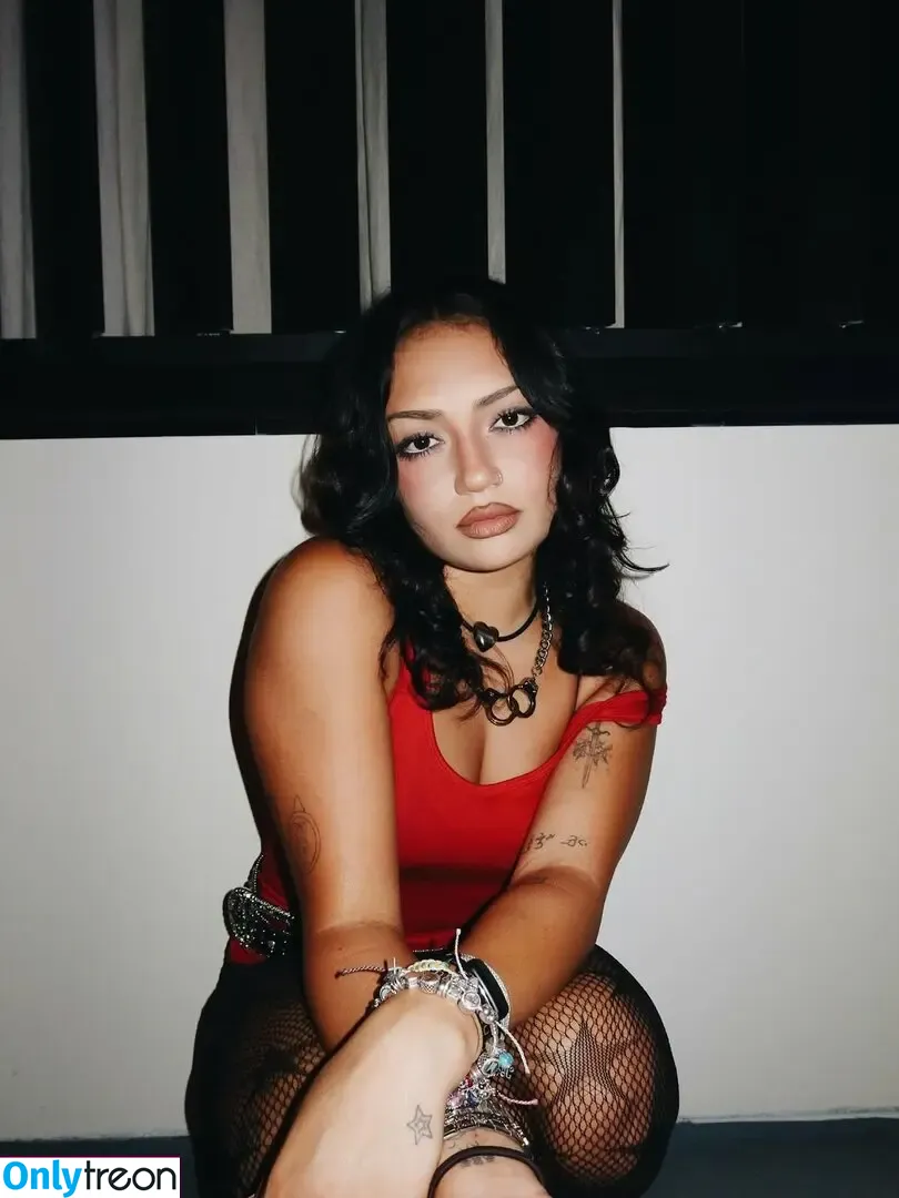 Avani Gregg голая photo #0743 (avani)