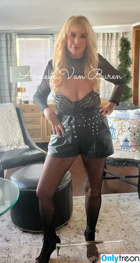 avbgilfgoddess nude photo #0001 (avb.gilfgoddess_backup)