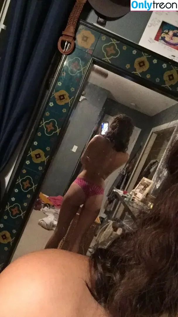 Avery Wolff nude photo #0004 (thewolffofwallstreet_ / thewolffofwallstreet__)