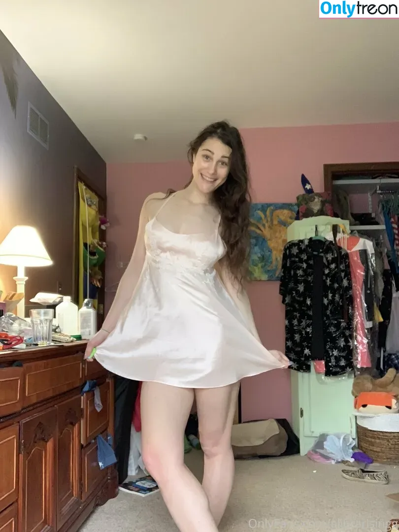 averyafterhours nude photo #0103 (averythrash_)