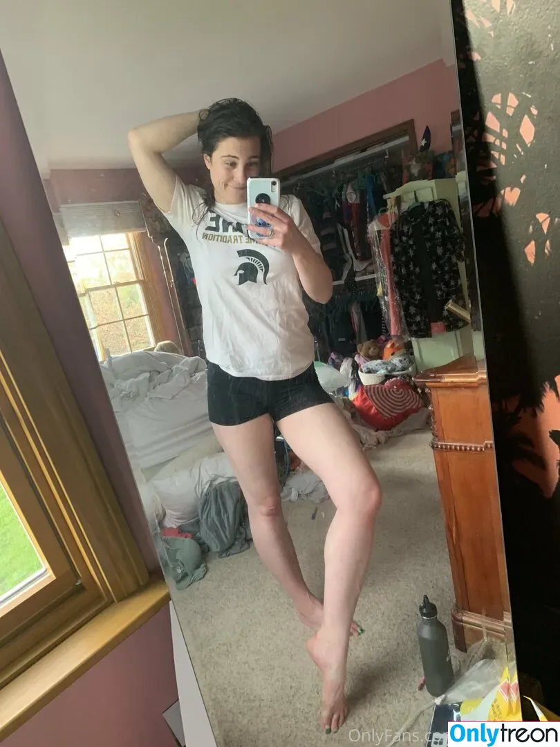 averyafterhours nude photo #0121 (averythrash_)