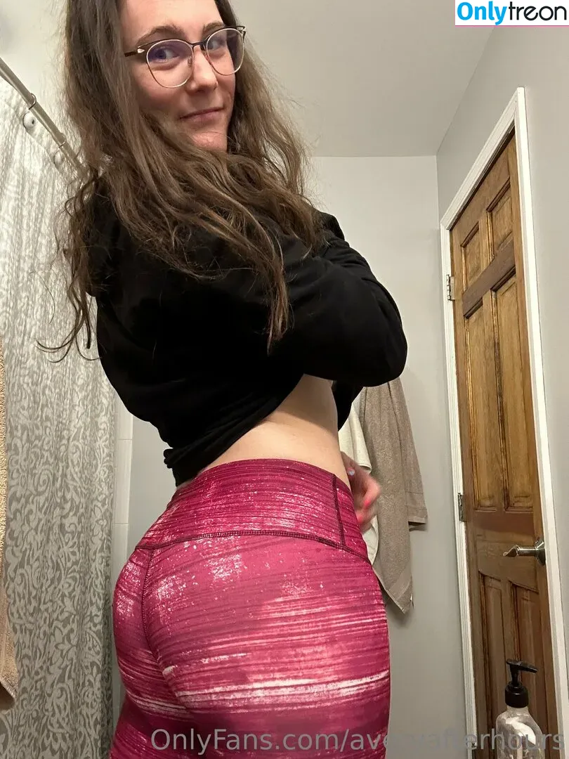 averyafterhours nude photo #0223 (averythrash_)