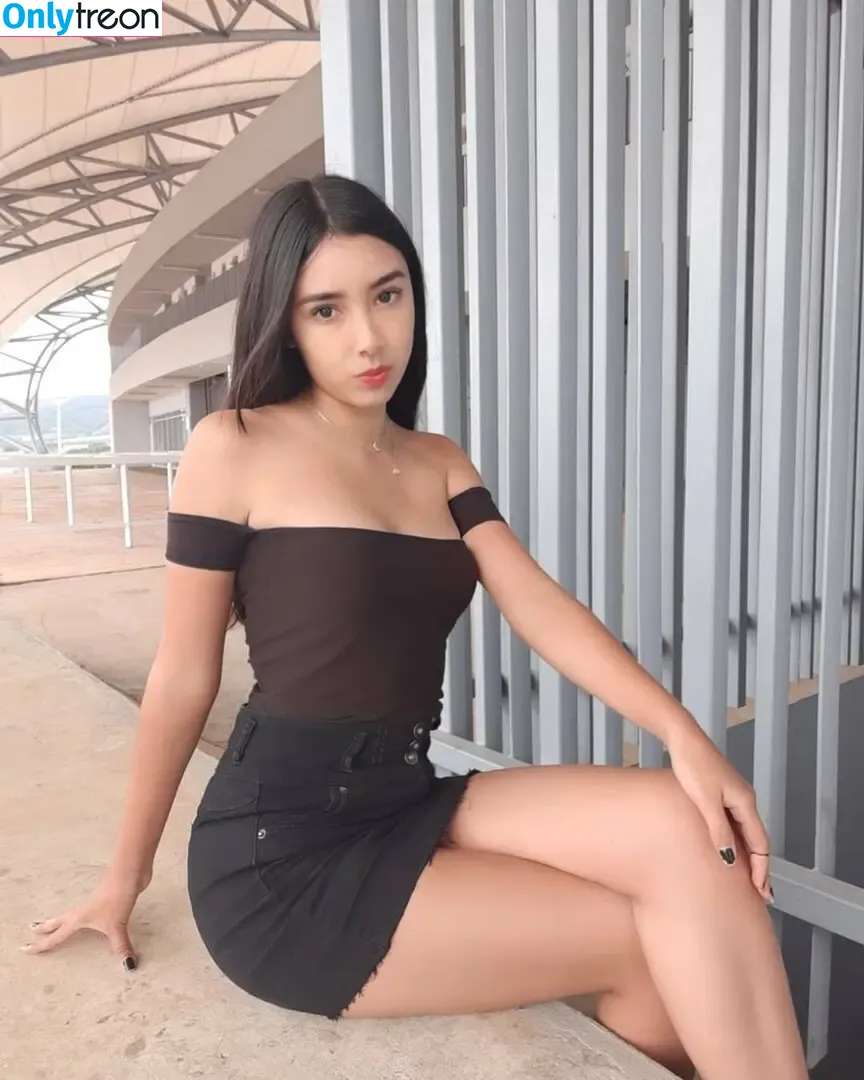 AvMadeleine nude photo #0006 (AvMadeleine)
