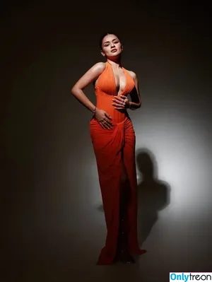 Avneet Kaur / avneetkaur_13 nude photo #0136