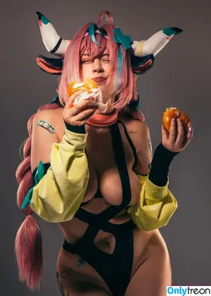 awesomi / Omi / Omi_COS / awes_omi nude photo #0473