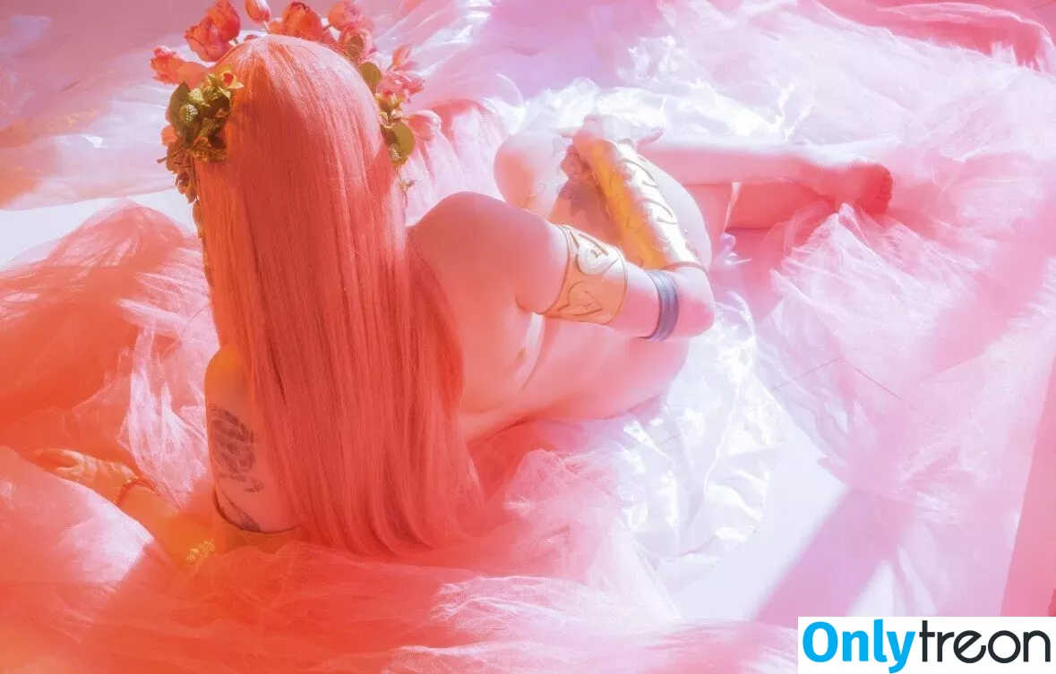 awesomi nude photo #0315 (Omi / Omi_COS / awes_omi)