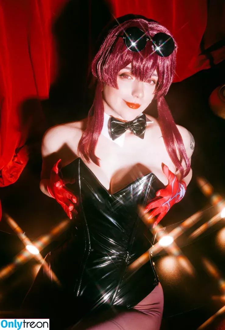 awesomi nude photo #0330 (Omi / Omi_COS / awes_omi)
