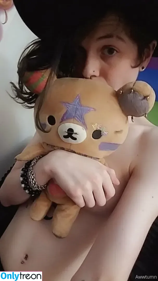 awwtumdabottom nude photo #0036 (avtvmn.s)