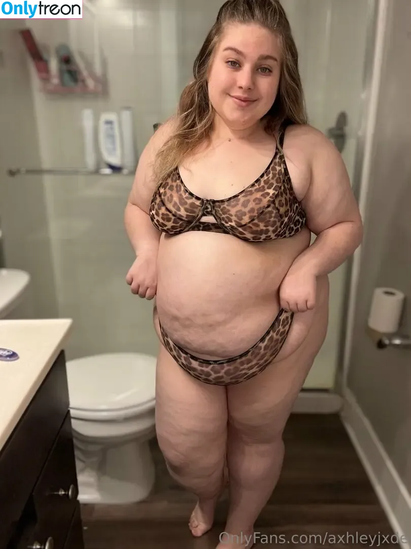 axhleyjxde nude photo #0017 (poeticabeauvoir)