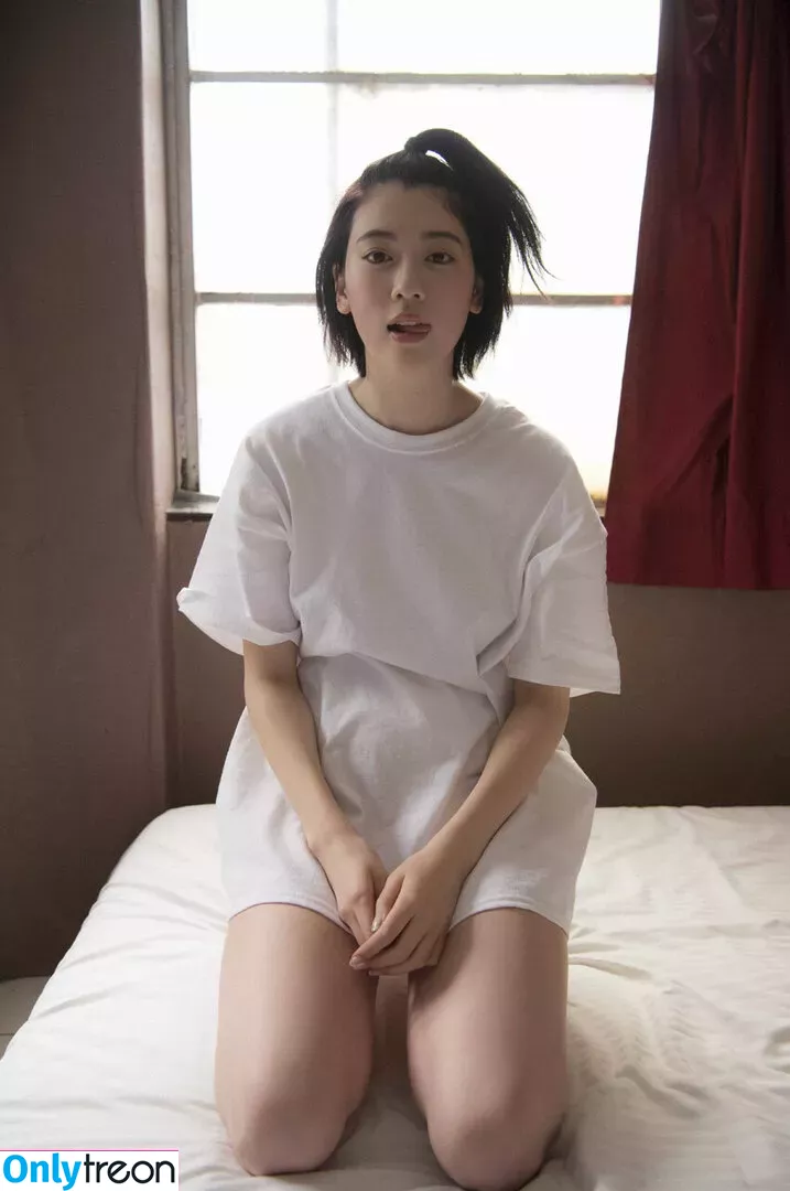 Ayaka Miyoshi nude photo #0422 (miyoshi.aa)