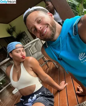 Ayesha Curry / ayeshacurry nude photo #0010