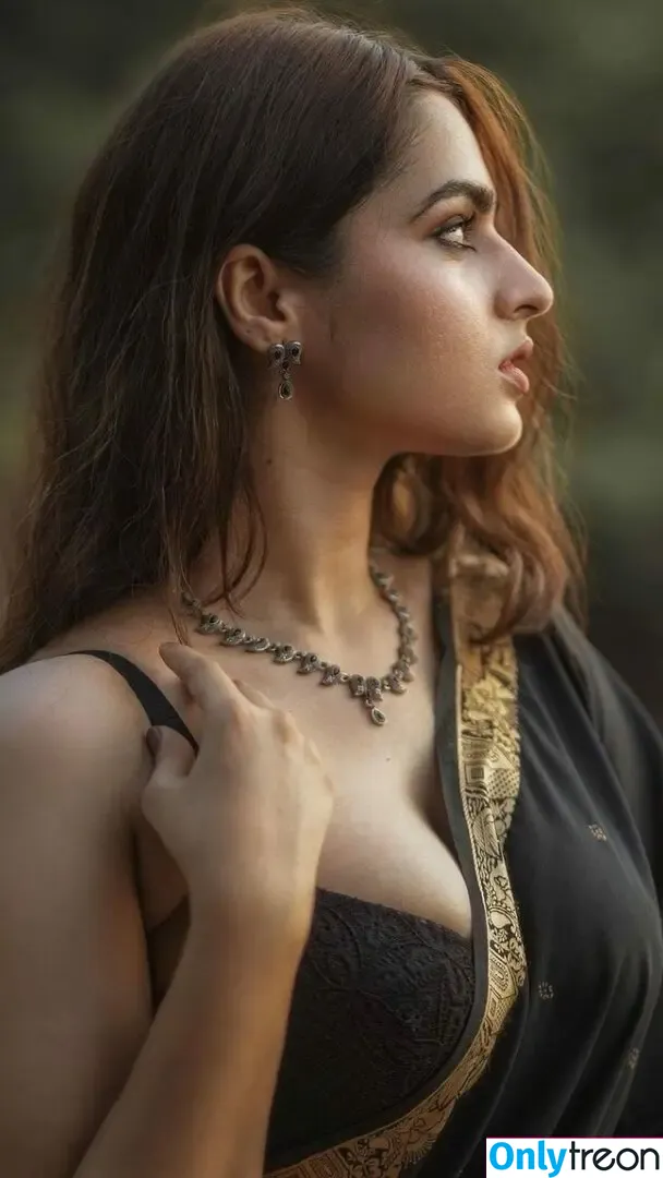 Ayesha Khan голая photo #0087 (ayeshaakhan_official)