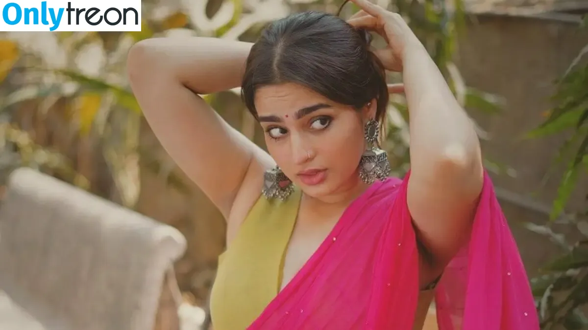 Ayesha Khan голая photo #0089 (ayeshaakhan_official)