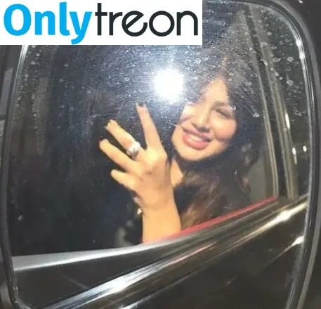 Ayesha Takia nude photo #0021 (ayeshatakia)