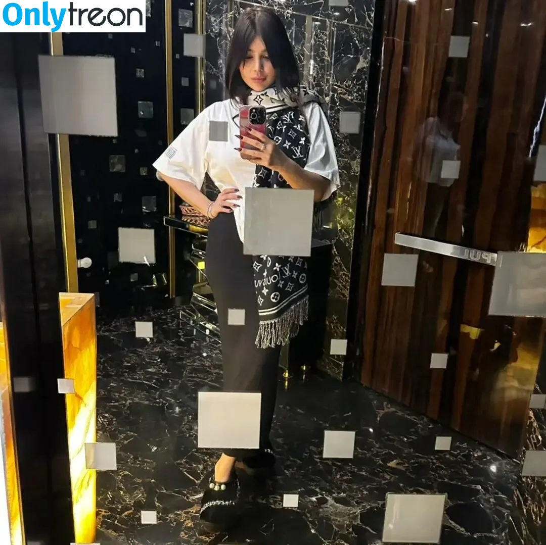 Ayesha Takia nude photo #0029 (ayeshatakia)