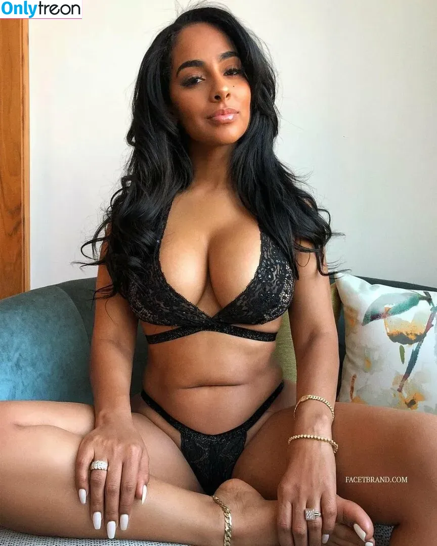 Ayisha Diaz nude photo #0090 (ayishadiaz / ayishadiaz0)