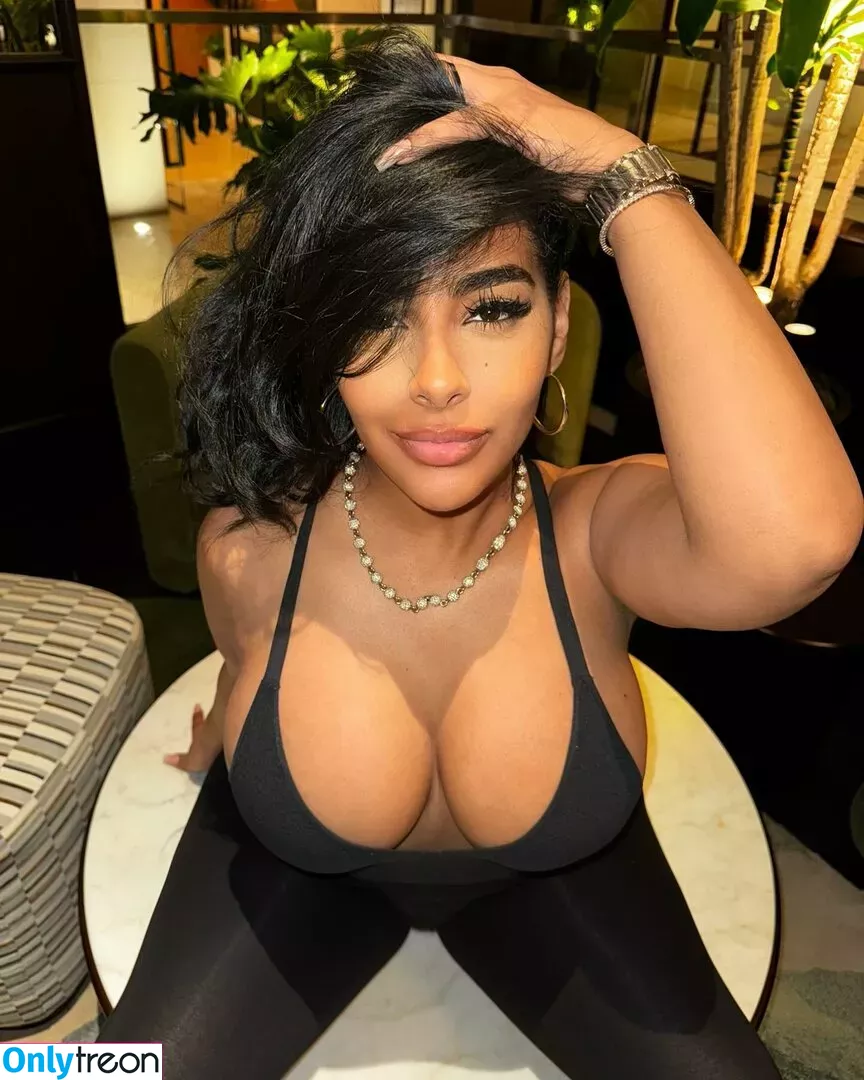 Ayisha Diaz голая photo #0118 (ayishadiaz / ayishadiaz0)