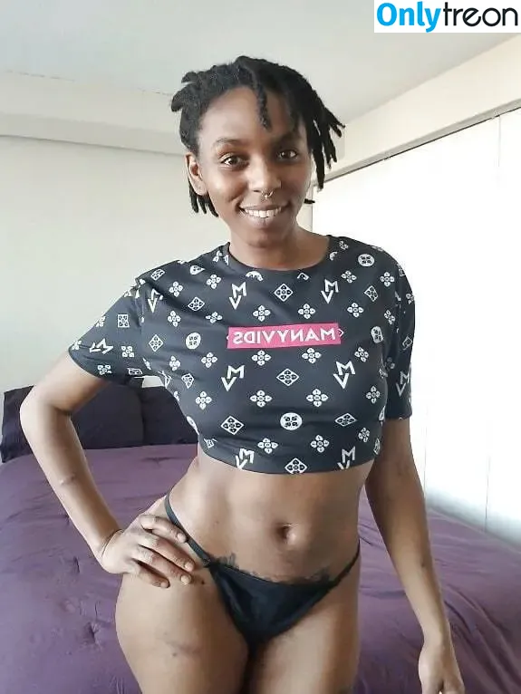 Aylaexposed nude photo #0003 (ayla_x)