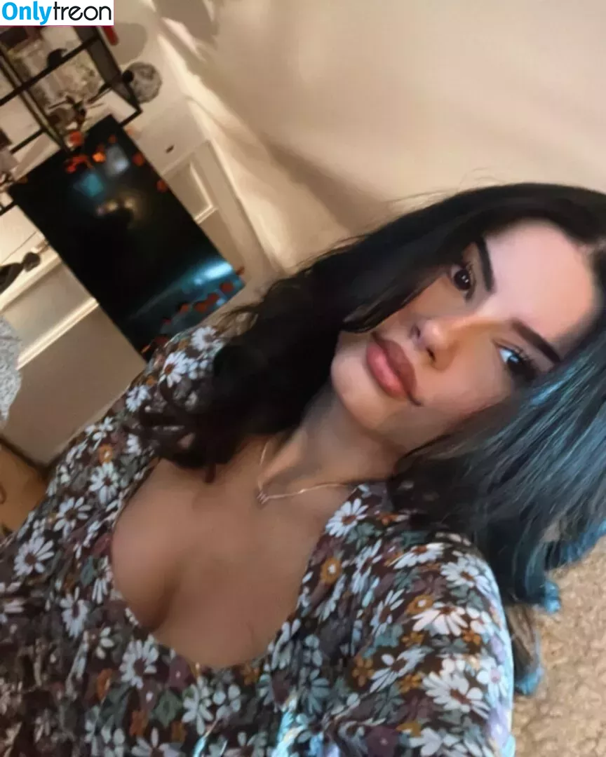 Ayliner nude photo #0059 (abbeylane43 / aylin_er / aylinertwitch)