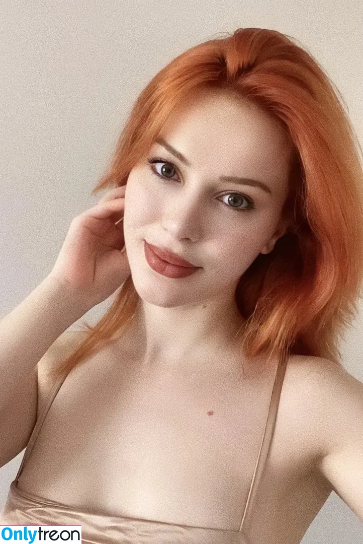 Aysennyuksel голая photo #0001 (eexoticbabe / moonbae.8)