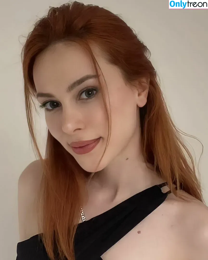 Aysennyuksel nude photo #0016 (eexoticbabe / moonbae.8)