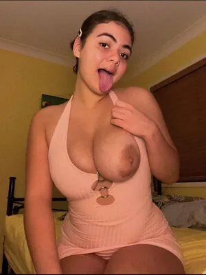 Azaleaa_ / azaleababy19 / zaleaa_ nude photo #0002