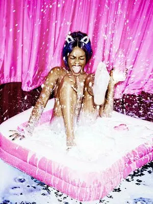 Azealia Banks / azealiabanks / babypinkslt nude photo #0012