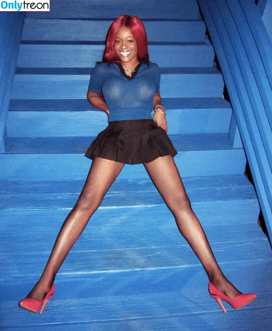 Azealia Banks голая photo #0027 (azealiabanks / babypinkslt)