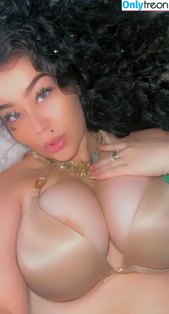 b.aee nude photo #0023 (b.aee)