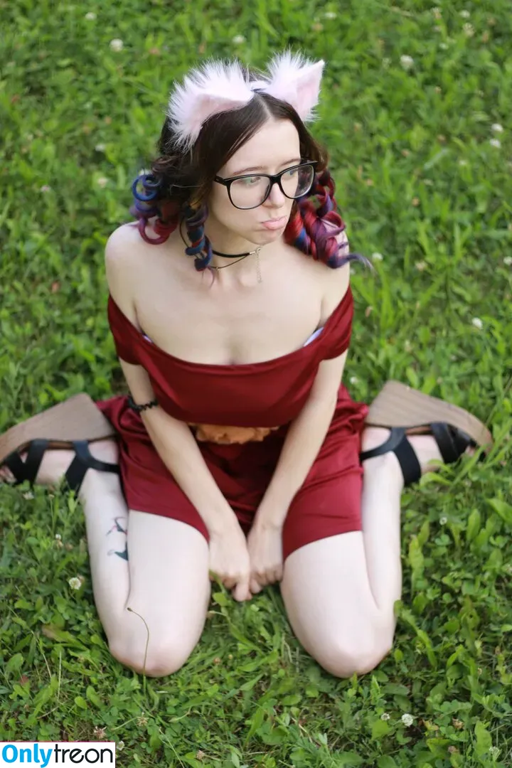 b-kitty nude photo #0013 (kittypawskids)