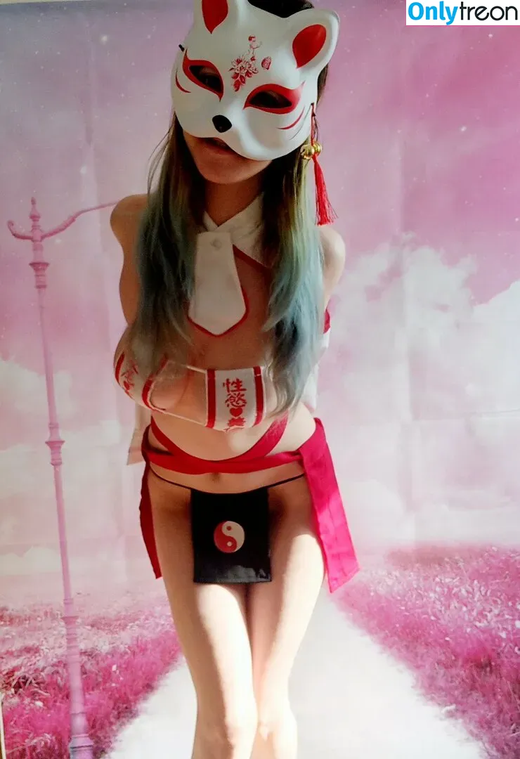 b-kitty nude photo #0028 (kittypawskids)