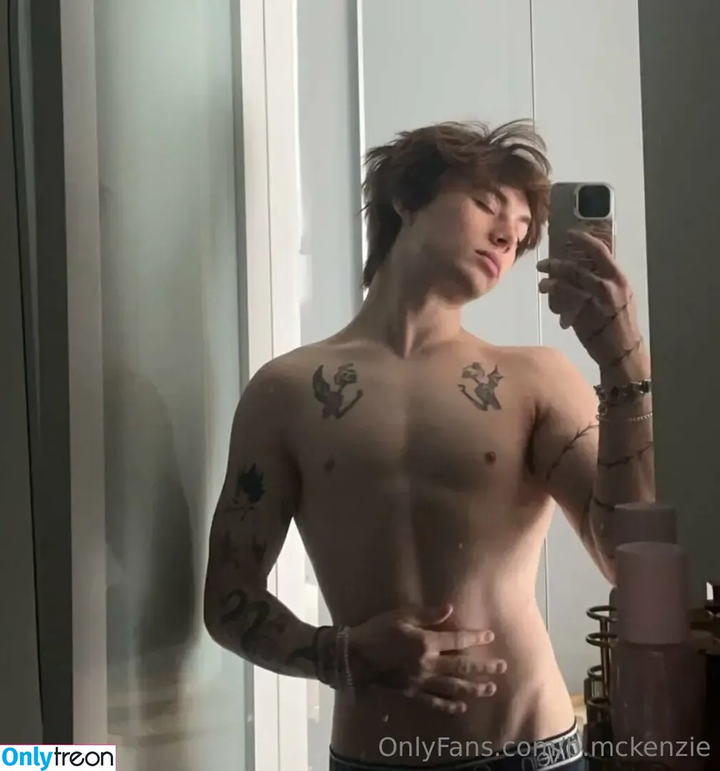 b.mckenzie nude photo #0062 (moonchild_108)