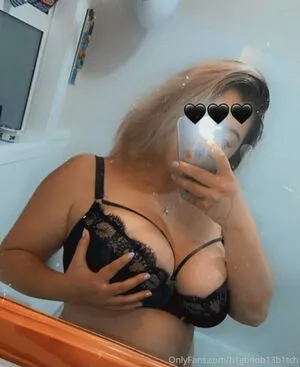 b1gboob13b1tch / b1tt3rb1tch_ фото голая #0010