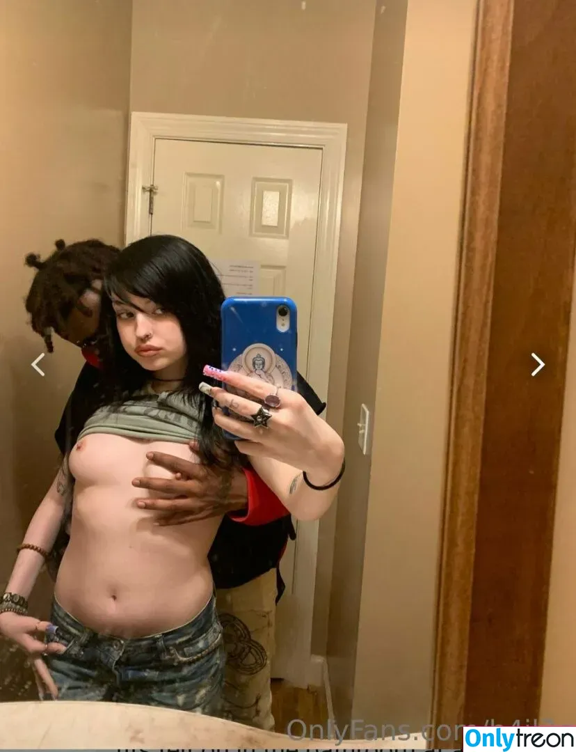 b4i1e3 nude photo #0021 (64il0ut / b4il3e)