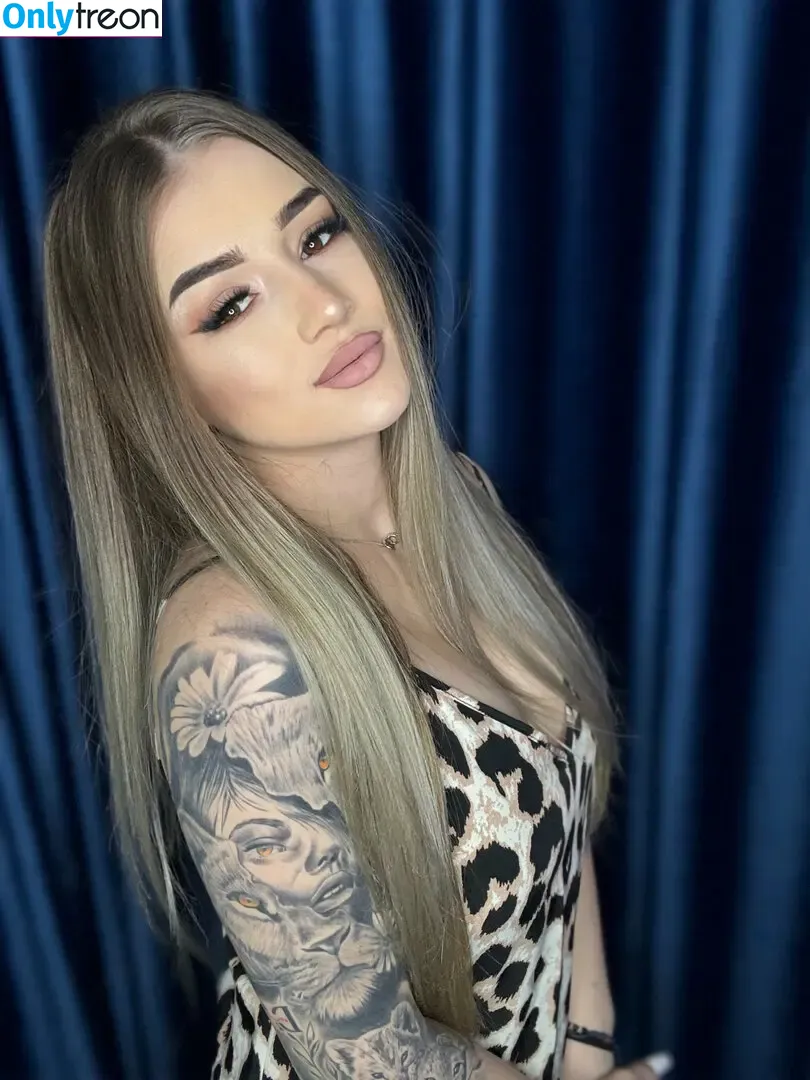 babbyaisha nude photo #0006 (babbyaisha)